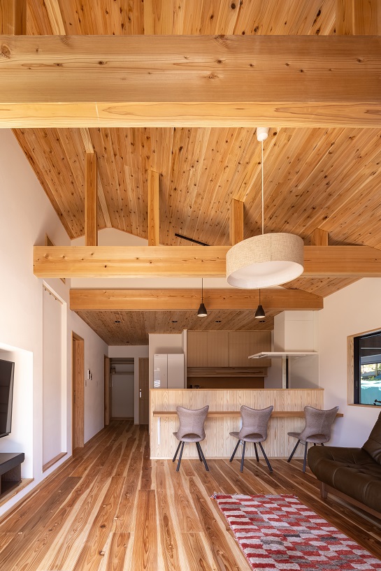 海老名市で自然素材の家づくりはセブンエイト 自然素材だけでつくる 平屋の木の家